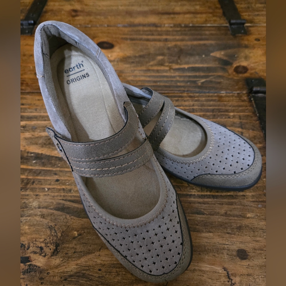 Women's Dark Beige Mary Jane Shoes - Picture 4 of 12
